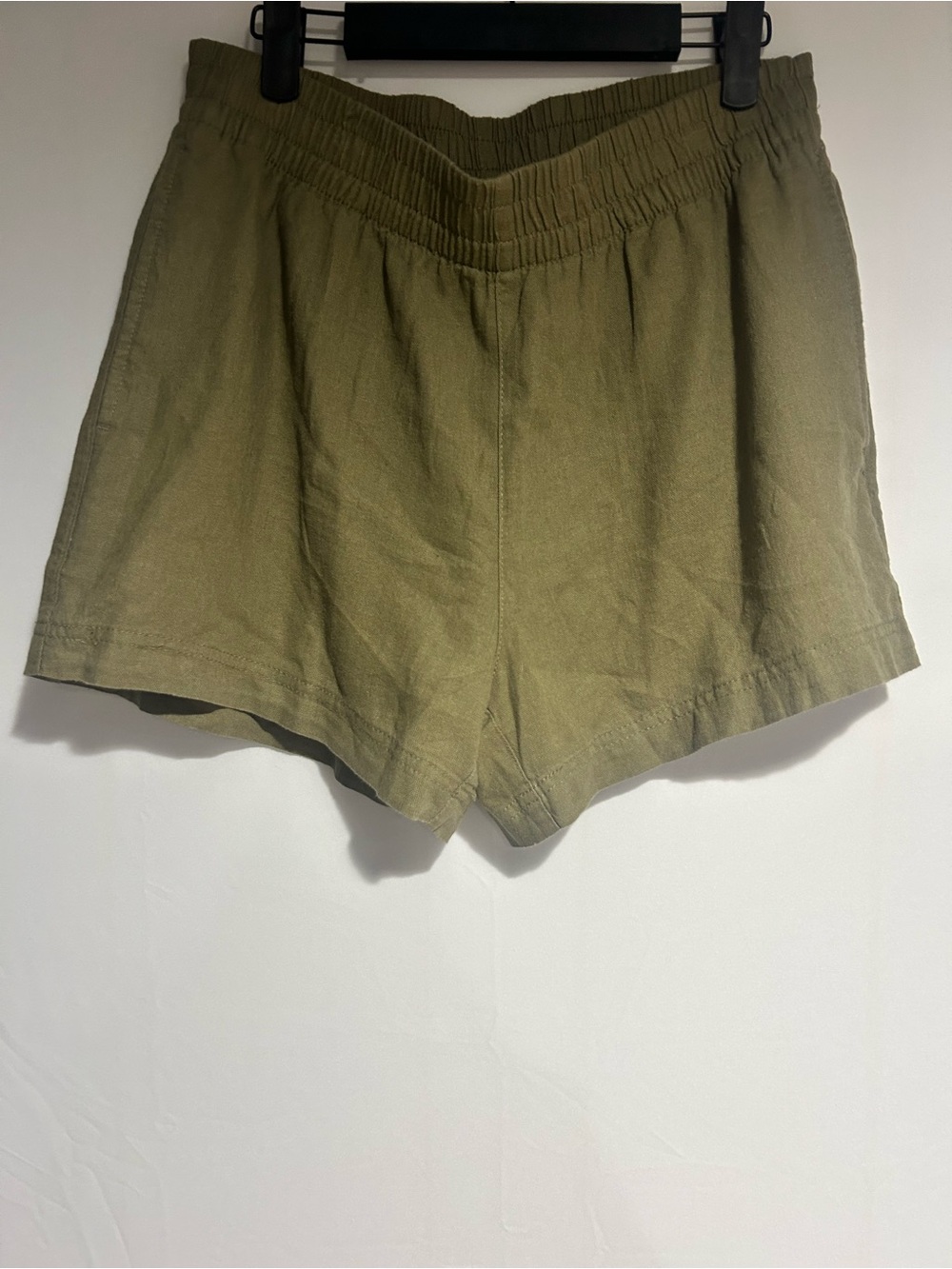 Old Navy Olive Elastic-Waist Linen-Blend Athletic Shorts